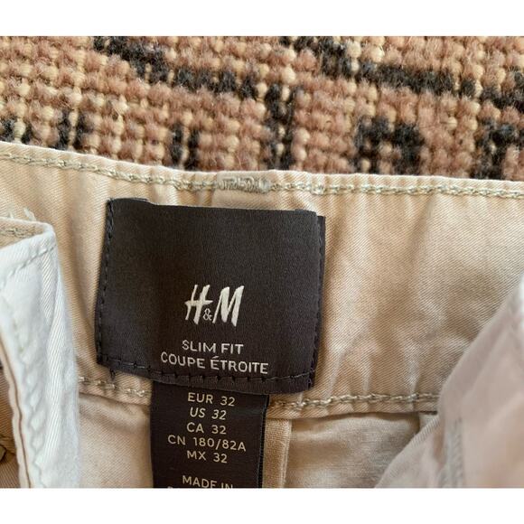 MEN'S H&M Slim Fit khaki shorts size 32 - Picture 3 of 4
